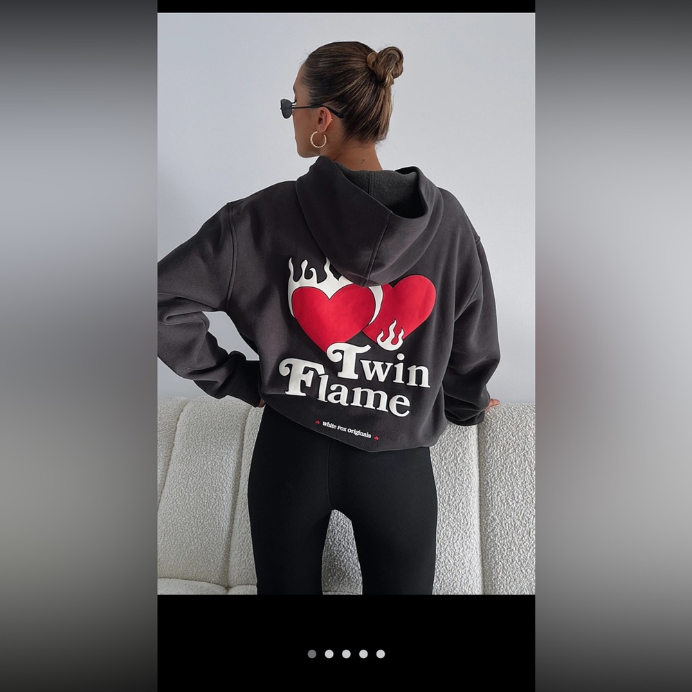 White fox sweatshirt